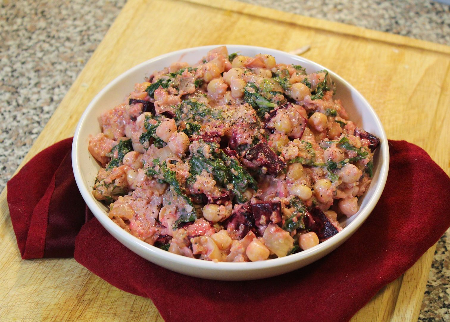 tahini quinoa & chickpeas with beets