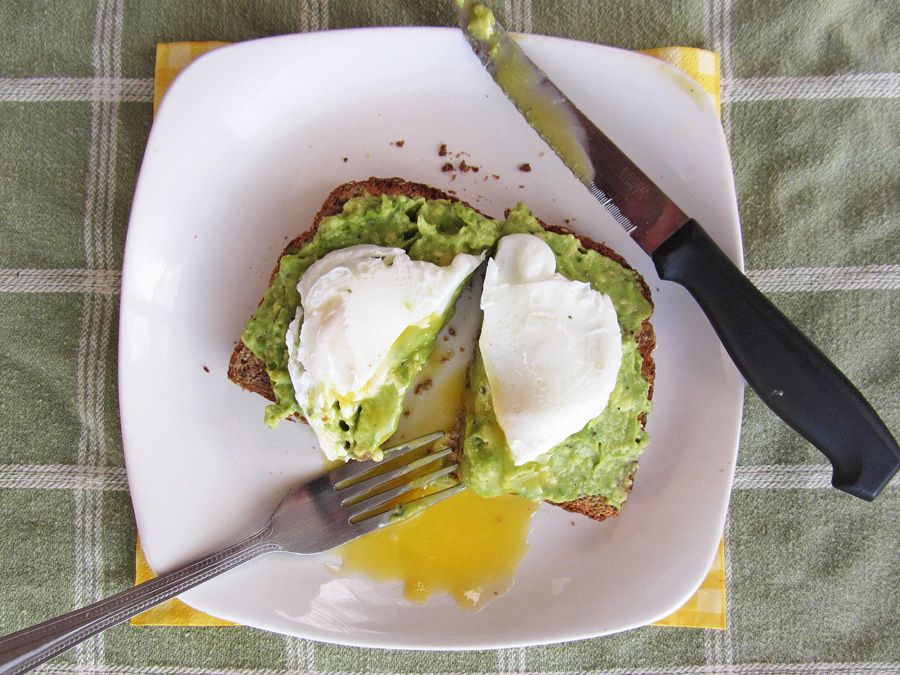 5 Ways to Eat Avocado for Breakfast (+ More Recipes from Other Blogs)