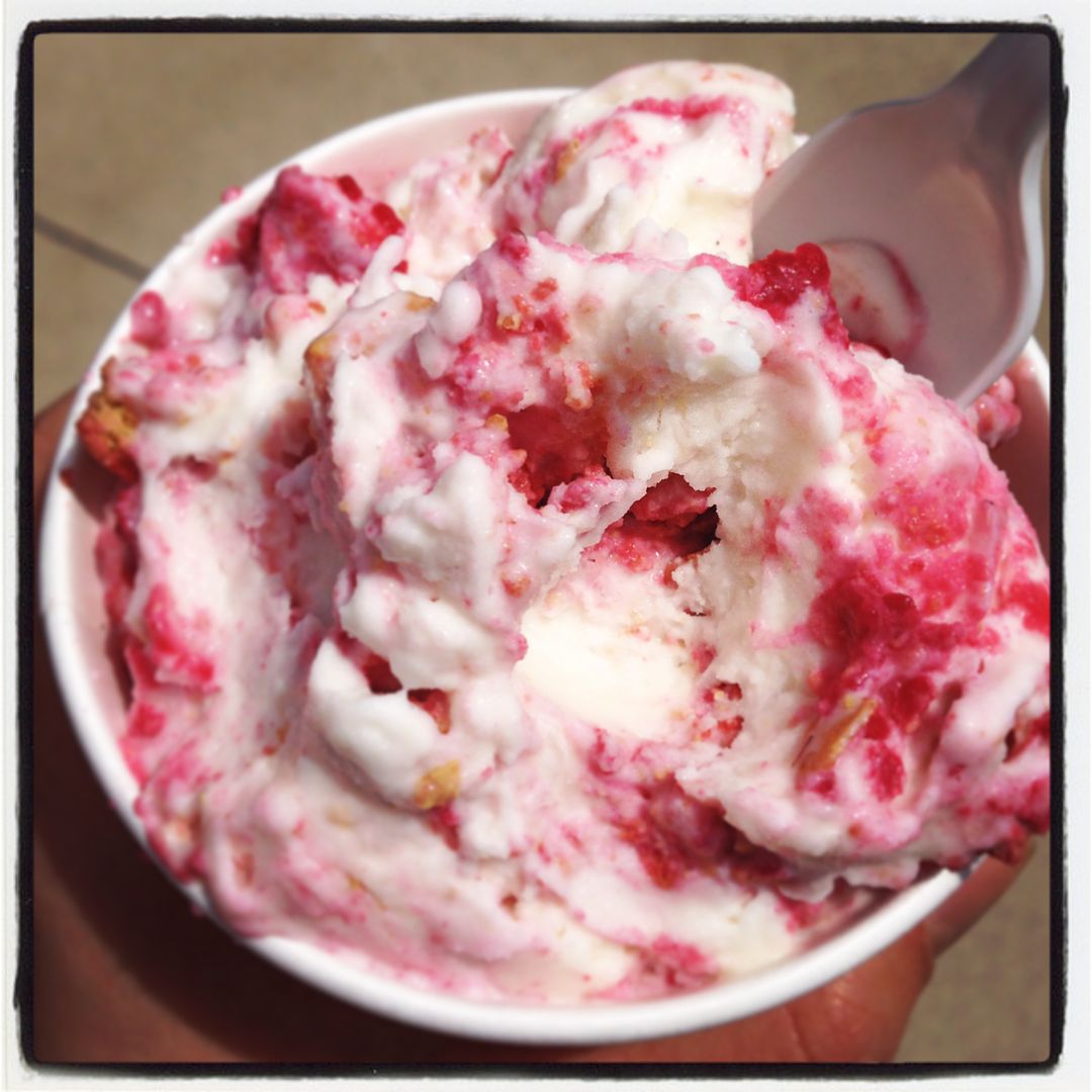 raspberry cheesecake frozen yogurt
