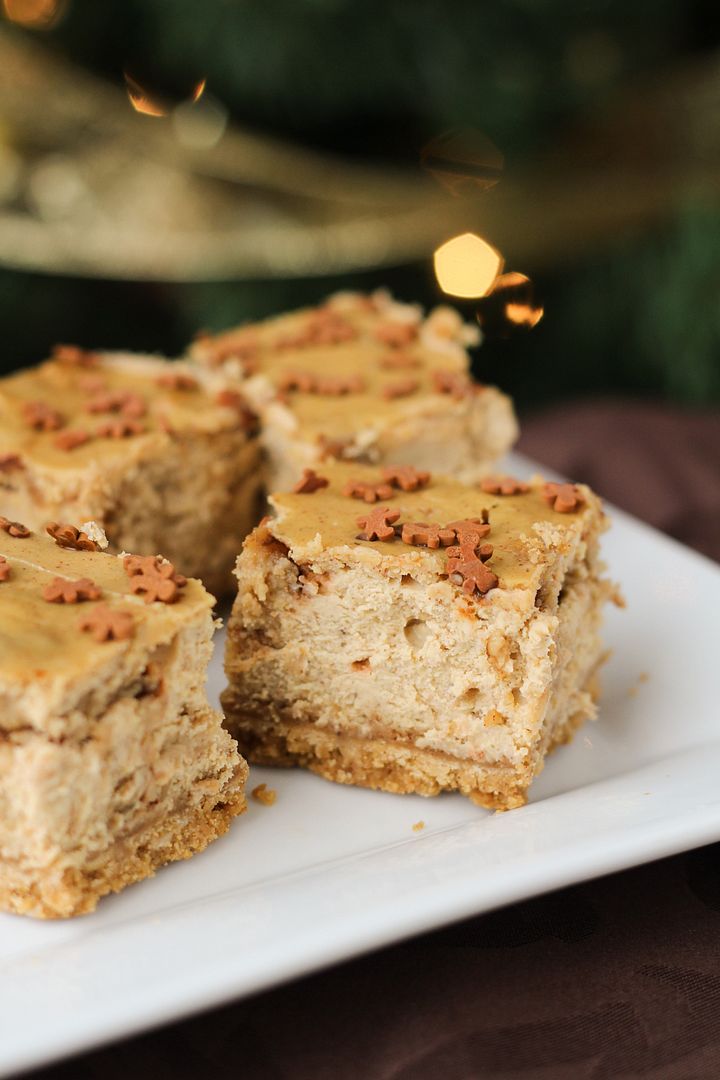 Gingerbread Oreo Cheesecake Bars