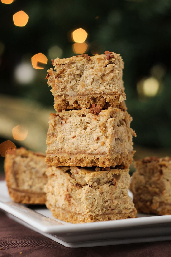 Gingerbread Oreo Cheesecake Bars