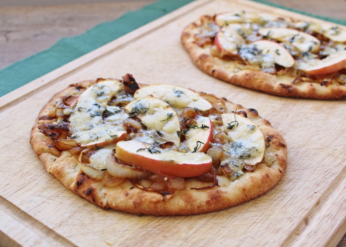 Caramelized Onion, Apple, and Blue Cheese Naan Pizzas