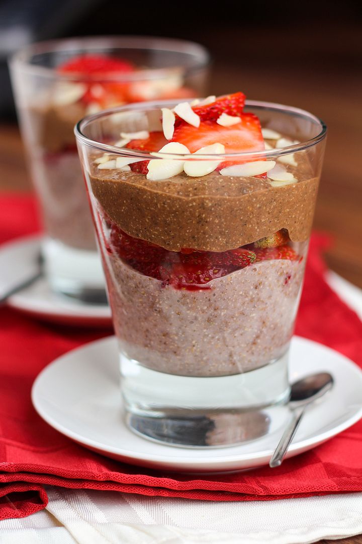 Healthy Strawberry and Chocolate Chia Pudding