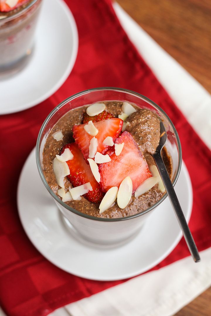 Healthy Strawberry and Chocolate Chia Pudding