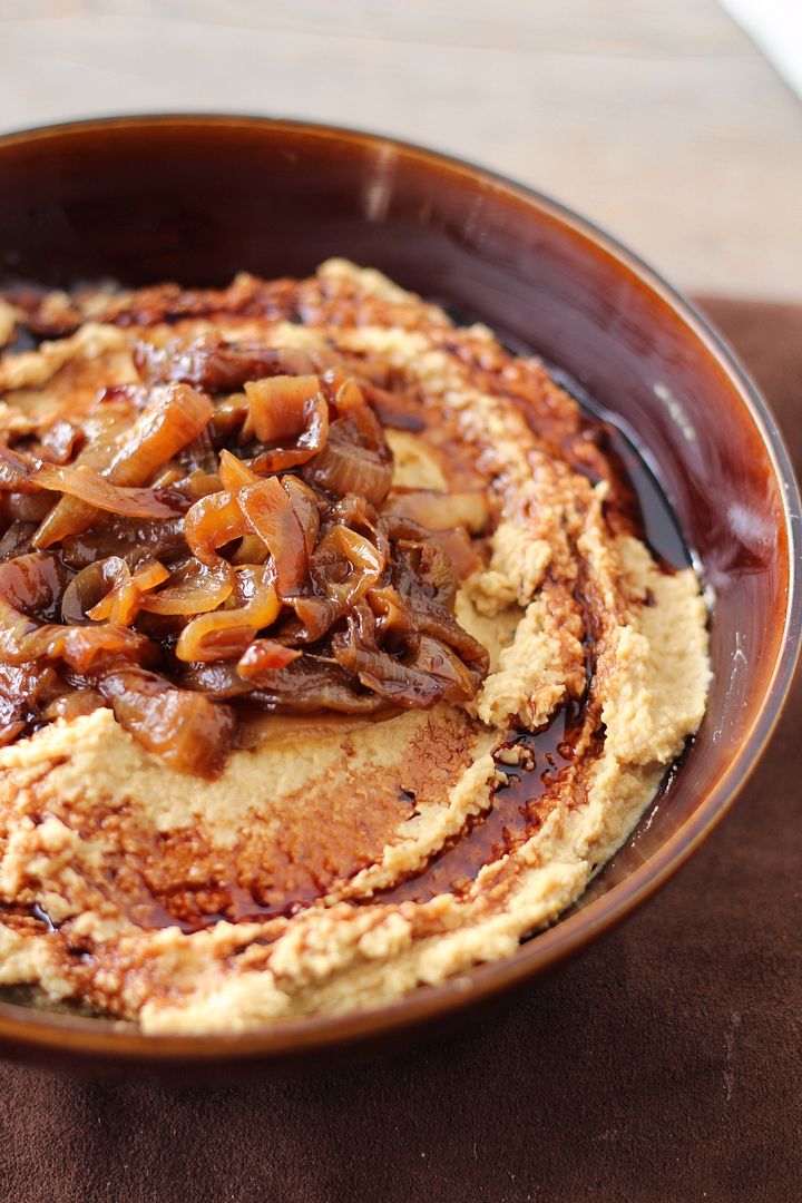 Balsamic Caramelized Onion Hummus