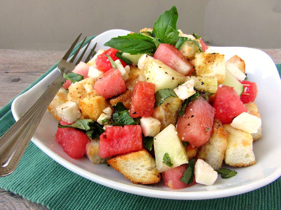 Schicht Panzanella Brotsalat Im Glas — Rezepte Suchen