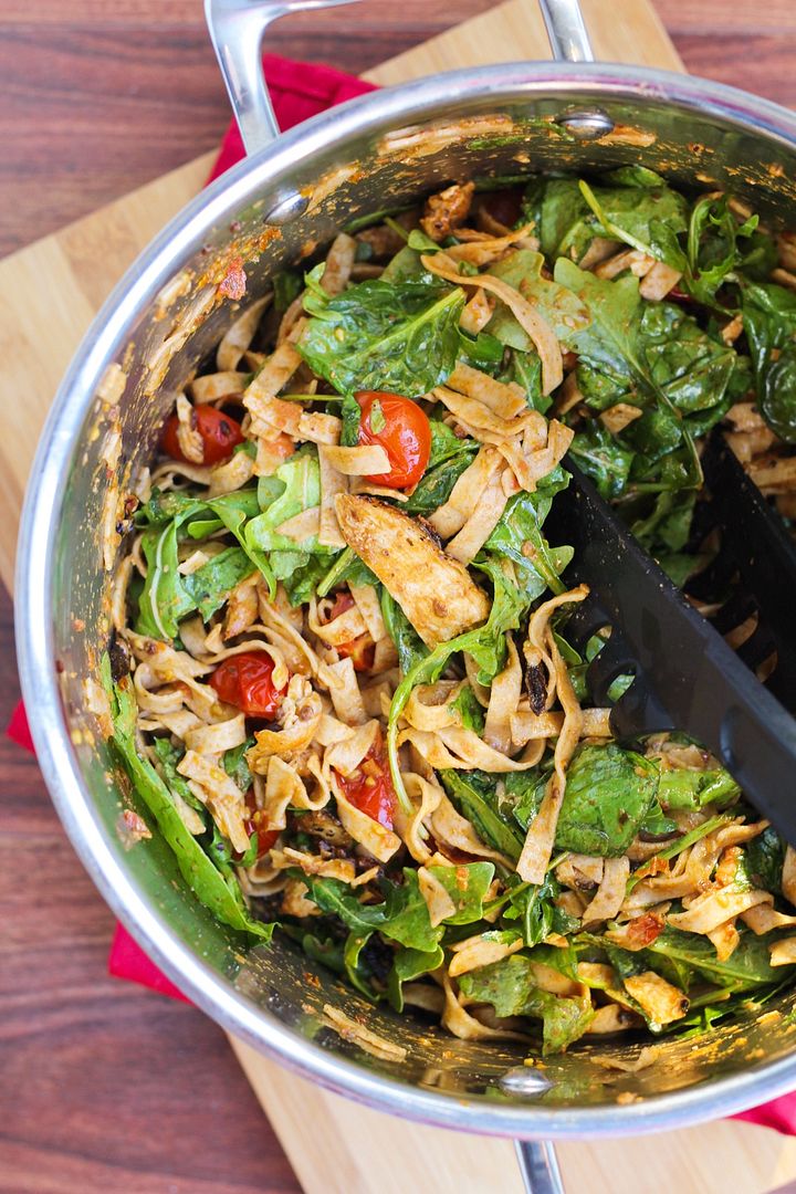 Whole Wheat Pasta with Sundried Tomato Pesto, Chicken, Tomatoes, and Spinach