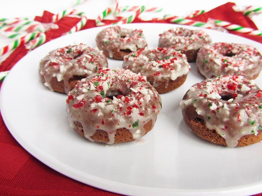 Mini Baked Peppermint Mocha Doughnuts