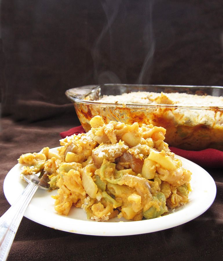 Pumpkin Mac & Cheese with Apples and Caramelized Onions