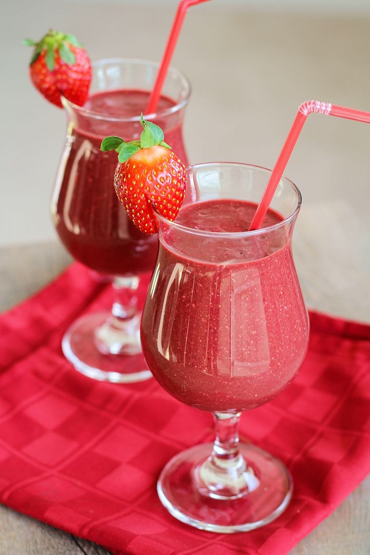 Strawberry Beet Chocolate Chia Smoothie