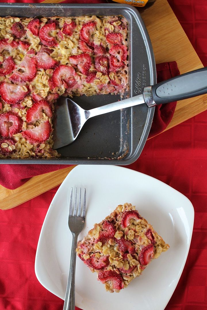 Strawberries & Cream Baked Protein Oatmeal