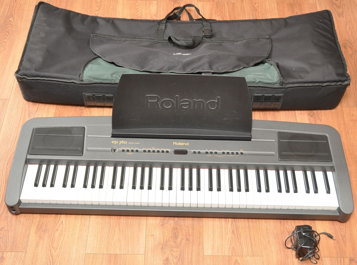 Roland EP760 Digital Piano With Case eBay
