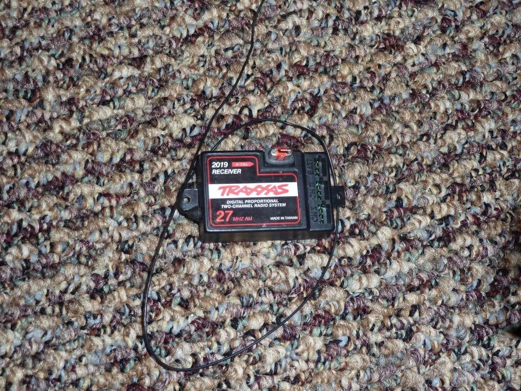 Traxxas 27MHz TQ 2 Channel Transmitter w/Traxxas 27MHz 3Channel AM