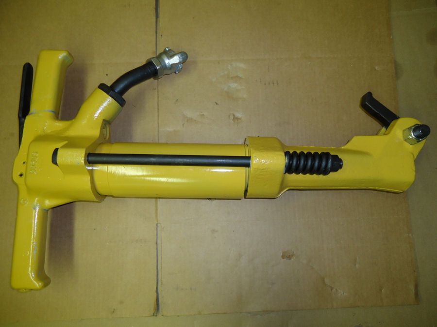 Pneumatic Pavement Breaker Ingersoll Rand IR PB60 60LB Jack Hammer 114