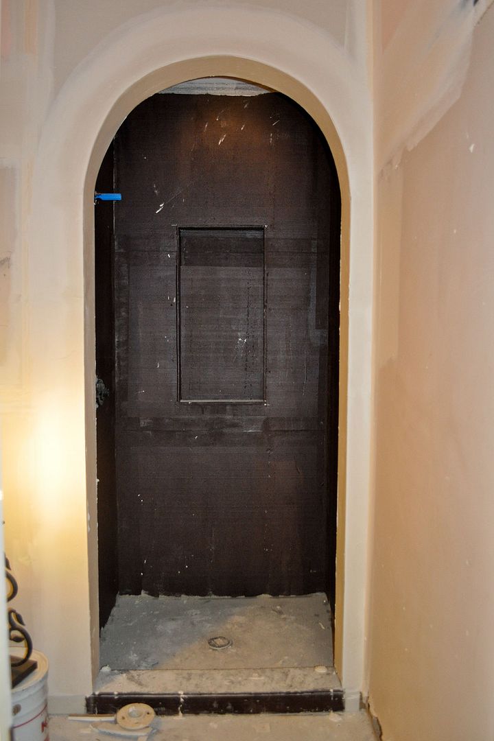 Montgomery Flip - Guest Bathroom