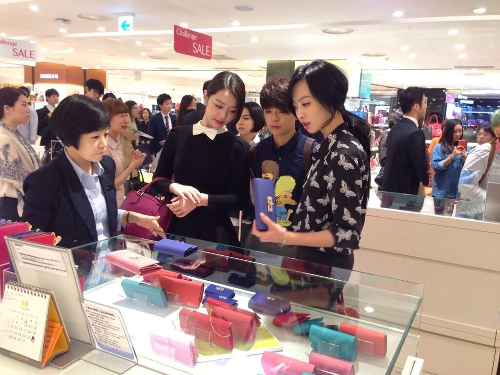 photo S6Uqnc7_zps8c90a573.jpg