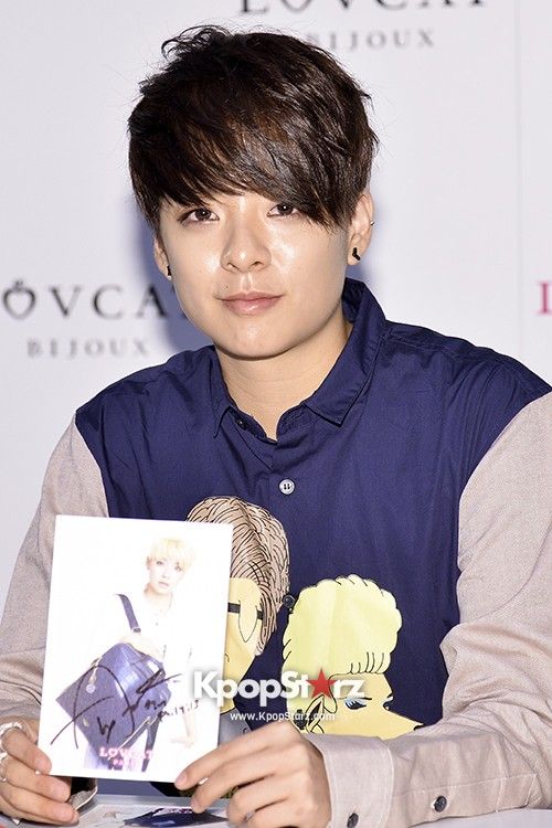  photo gHtnKGN_zps15025a5e.jpg