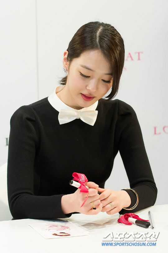  photo y4v5Iff_zps2c771ba3.jpg