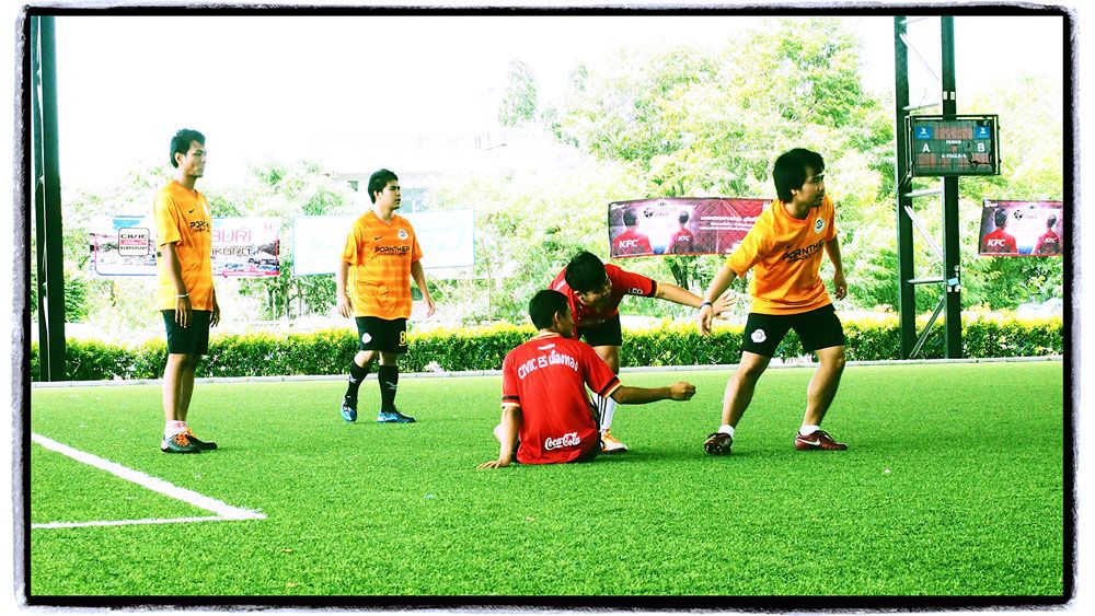 ภาพบรรยากาศงานฟุตบอลประเพณี CIVIC ES GROUP @ BFC บางแสน
