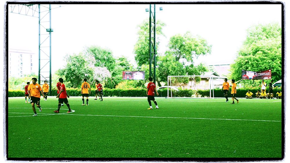 ภาพบรรยากาศงานฟุตบอลประเพณี CIVIC ES GROUP @ BFC บางแสน